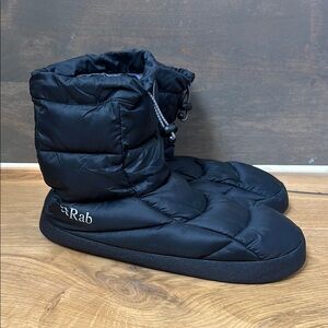 Rab Black Camp Booties (slippers) size medium
